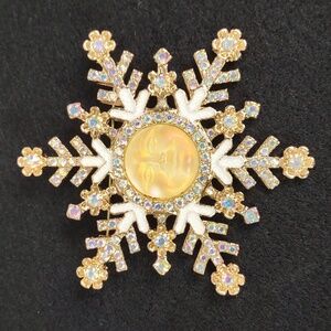 Moon Face Snowflake Pendant/Brooch